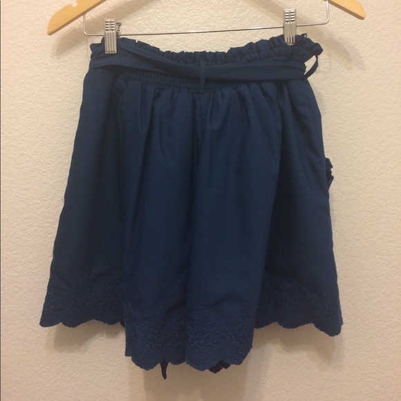 Earth Music&Ecology Embroided Hem Culottes - Picture 4 of 7